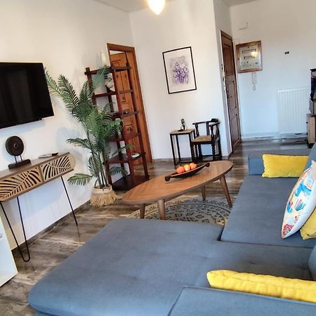 Lauren'S Charm Town Apartment Lefkáda Eksteriør bilde